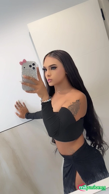 Miniatura 2 de Luna chica bella latina crespa bella morena caliente