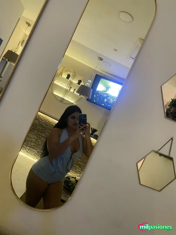 Miniatura 2 de Quieres una Morena juguetona? Ven y la pasamos divertido !