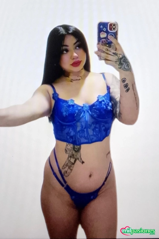 DAMA DE COMPAÑIA FIESTERA MÀS COPA DE INVITACIÓN