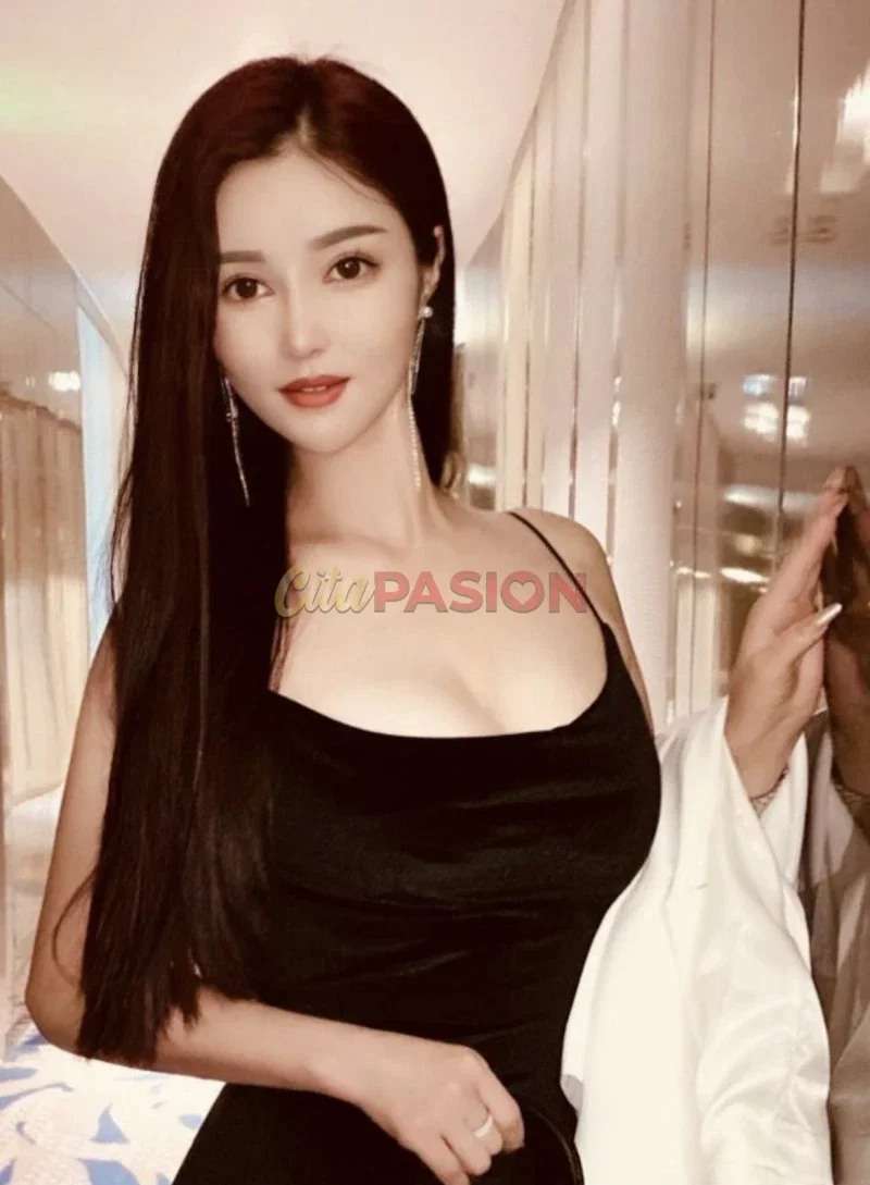 Miniatura 2 de Escort en Barcelona capital. Chica oriental en barrio céntrico de Barcelona.
