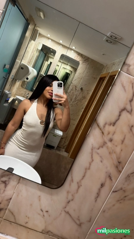 Miniatura 6 de 🔥 MEGAN VENEZOLANA 25 AÑOS EN SEVILLA — LA MACARENA 💋