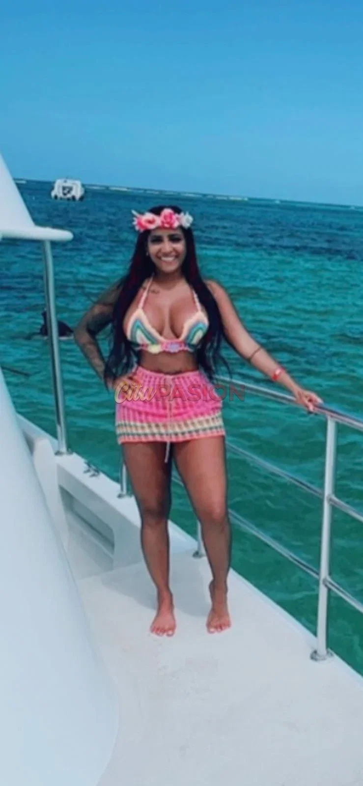 Escort en Alzira. Colombiana hermosa deseando disfrutar.