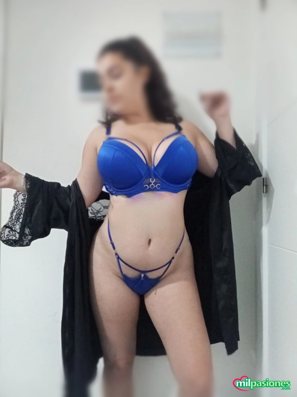 Miniatura 3 de Española pecho grande dulce y sensual.