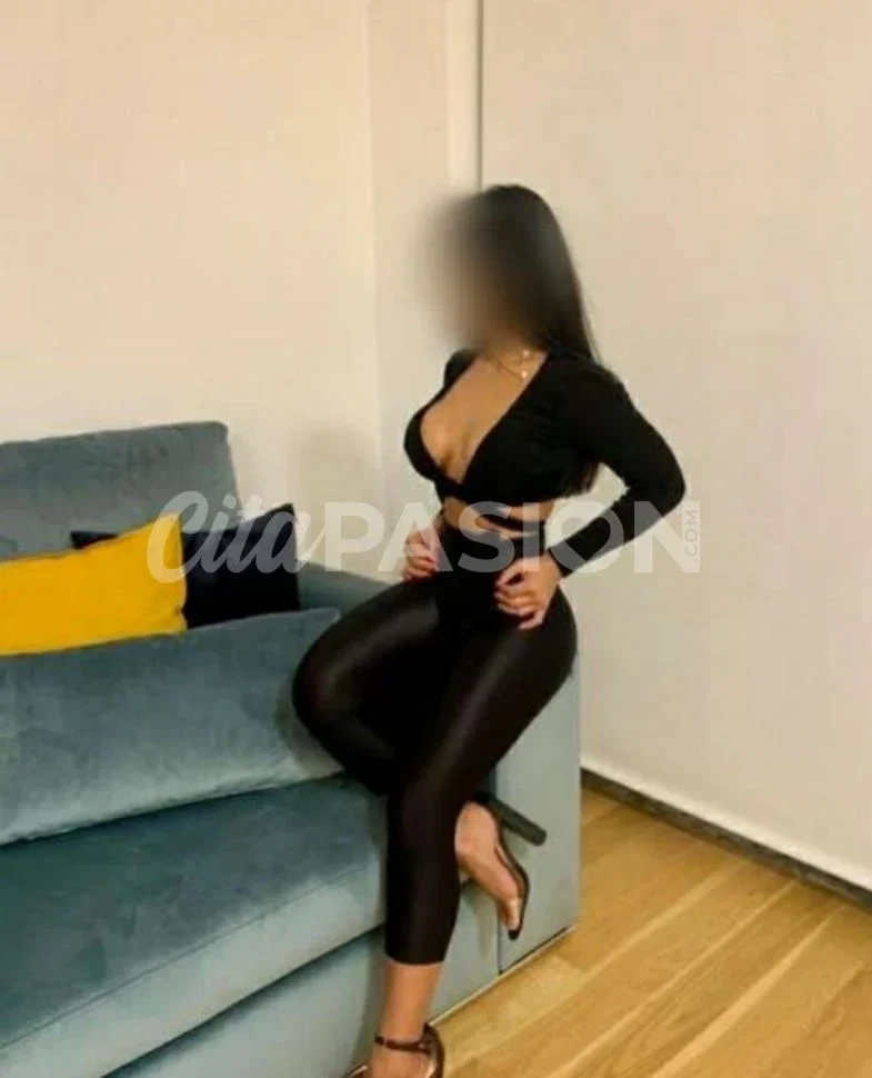 Escort en Sevilla capital. Jovencita apasionada y cariñosa.