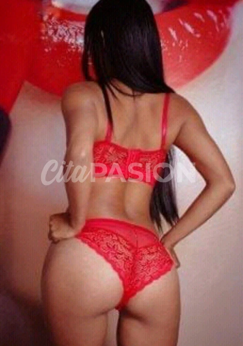 Miniatura 3 de Escort en Sevilla capital. Jovencita apasionada y cariñosa.