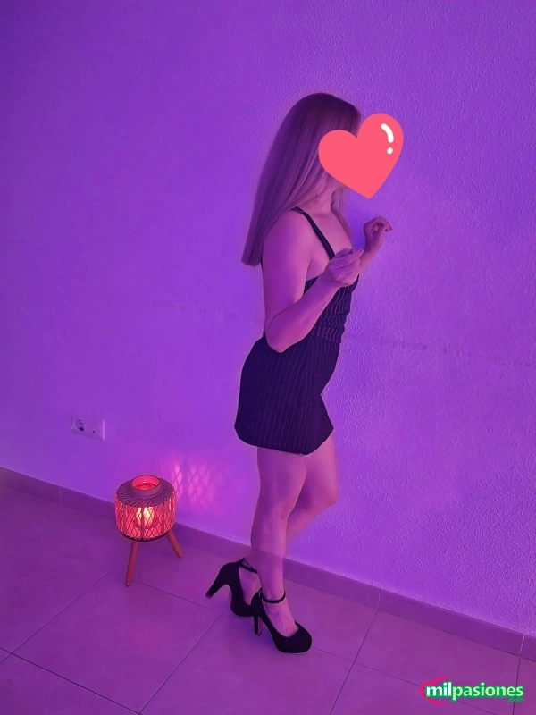 Latina guapa, dulce y cariñosa en VERA!