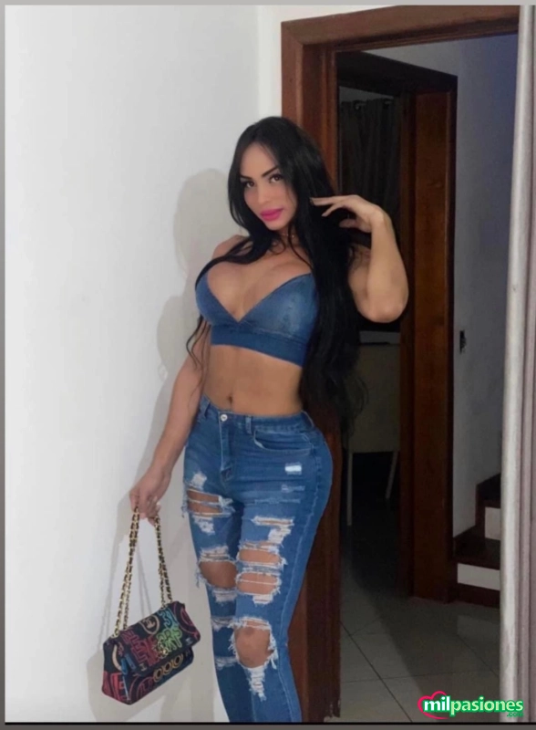 Exclusiva Mujer LATINA toda una diosa exclusiva para ti