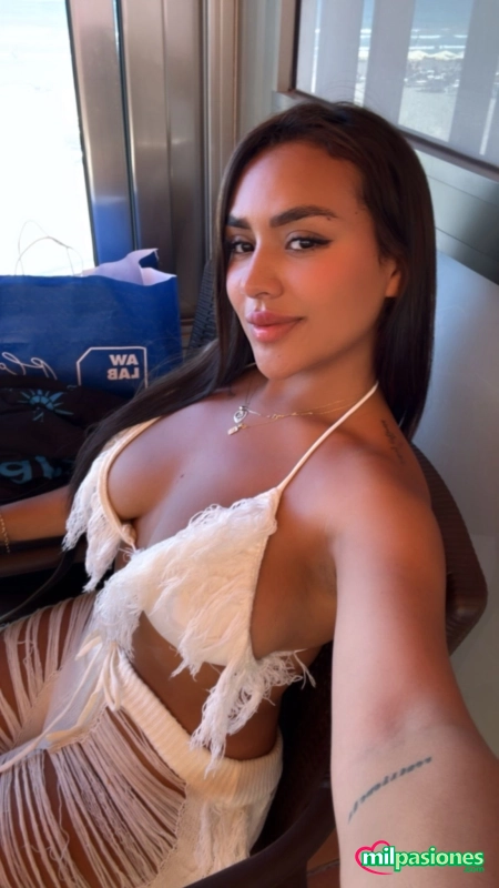 Miniatura 3 de SOY UNA CHICA MUY GUAPA DISPONIBLE EN VALENCIA