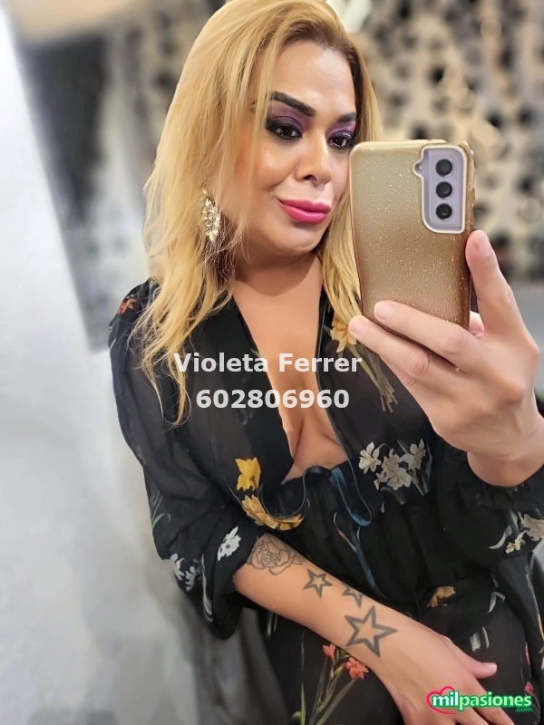 Miniatura 2 de Trans violeta Ferrer una belleza latina besos