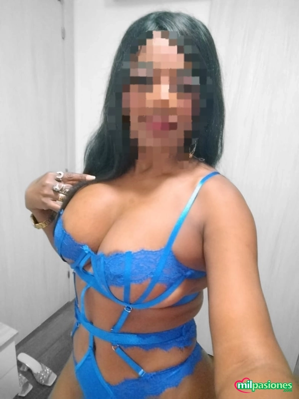 Sexy morena con curvas novedad en Oviedo - Foto