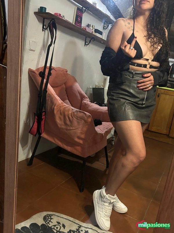Miniatura 4 de Mistress Argentina Dominante del Pegging