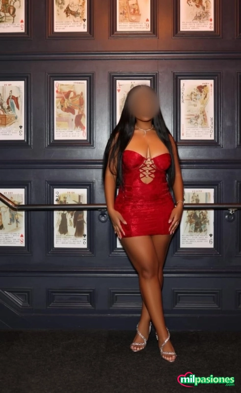 DELICIOSA IMPLICADA EXQUISITA ANSIOSA DE PLACER