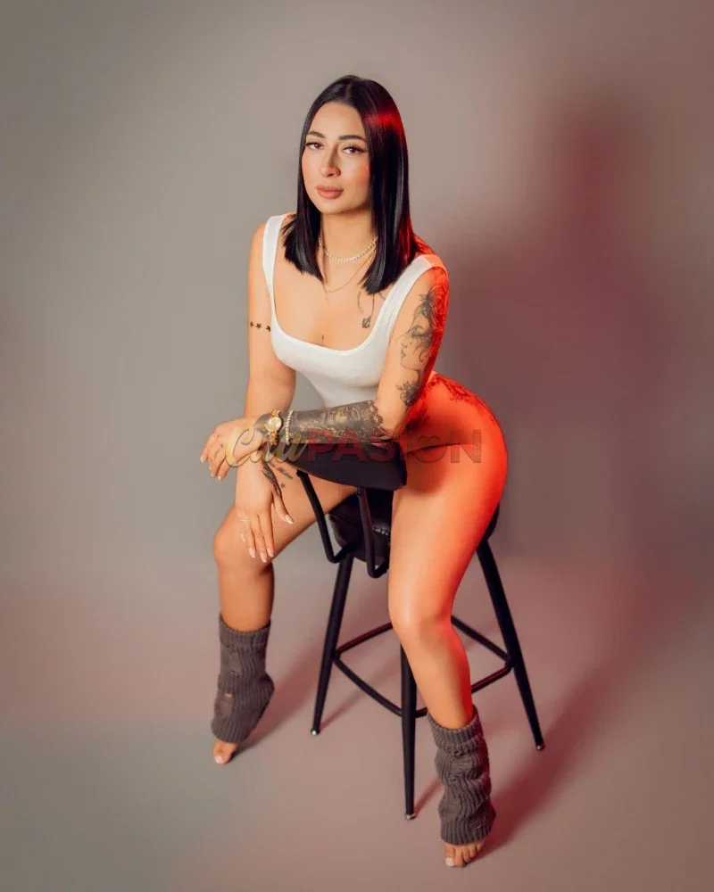 Miniatura 6 de Escort en Alzira. Jovencita apasionada deseando conocerte.