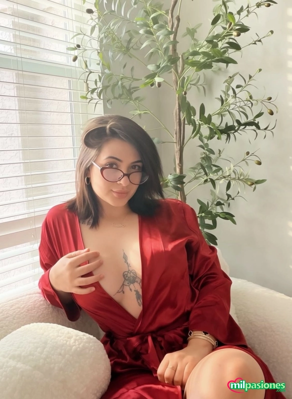 CACHONDA LUJURIOSA ATREVIDA SENSUAL COMPLACIENTE