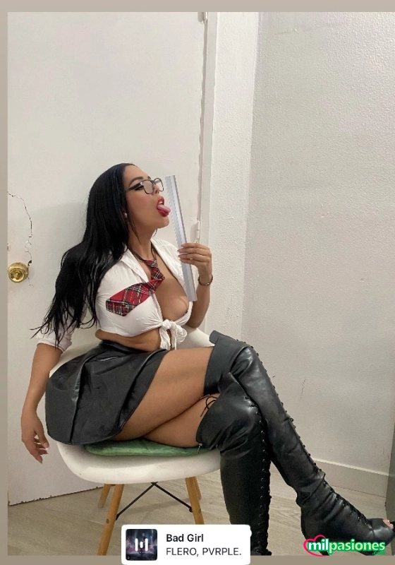 Miniatura 2 de ÚLTIMOS DÍAS EN LAS CANTERAS  chica trans VIP model
