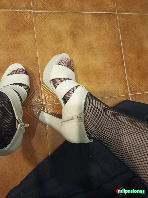 Miniatura 5 de Dominatrix, BDSMer y fetichista para virtual y presencial