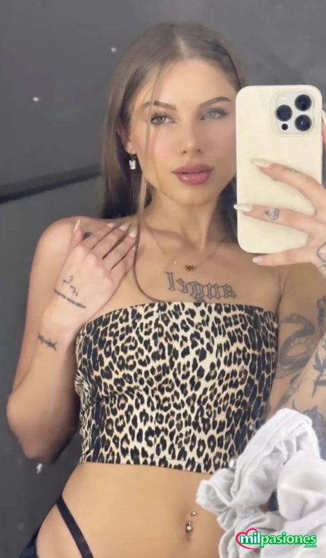 Miniatura 3 de Mistress española joven tatuada en Madrid