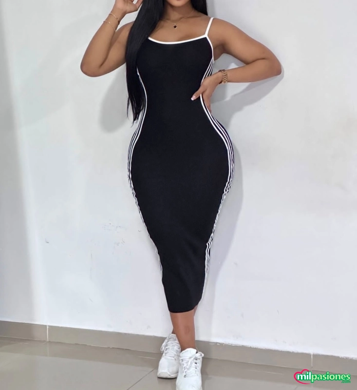 Madurita con curvas exuberante, latina piel canela