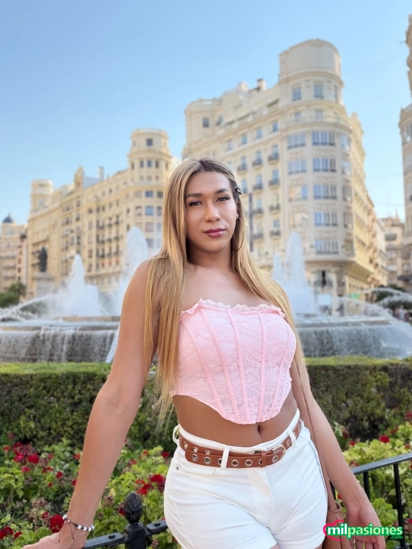 BELLA POTRA POR PRIMERA VEZ EN LA CIUDAD