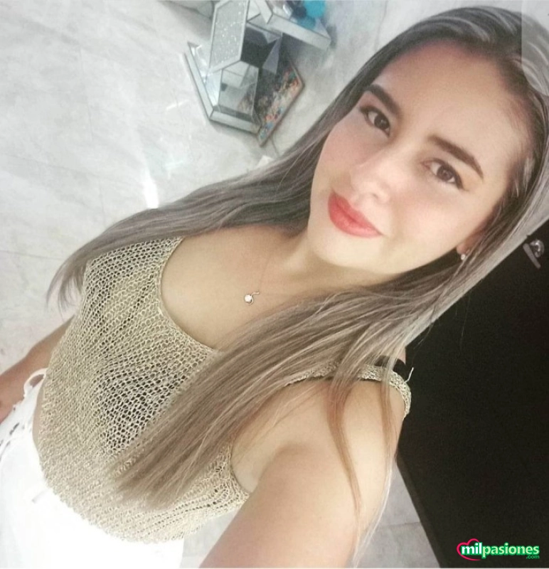 ALEXIA BUENA Y HERMOSA CHICA JOVEN GIGNASTA GUAPA