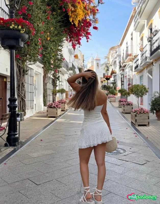 Vilagarcía fiestera novedad rubia auténtica muy guapa