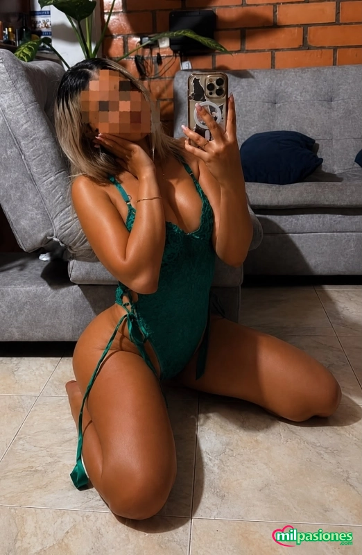 HERMOSA, SEXI, CARIÑOSA E IMPLICADA "TUDELA"