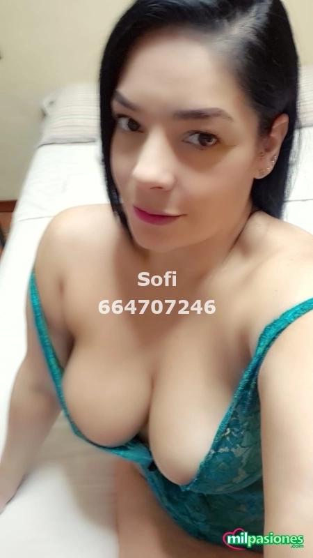 Guapa latina de notables curvas y de grandes senos en jaén - Foto