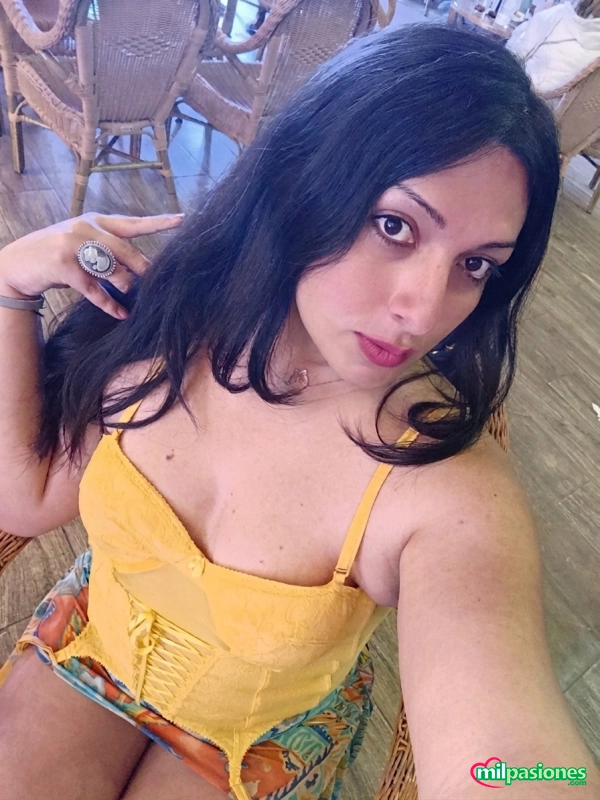 Miniatura 2 de ​👅Chica trans  Curvy , Grande y Versátil: Placer sin límite