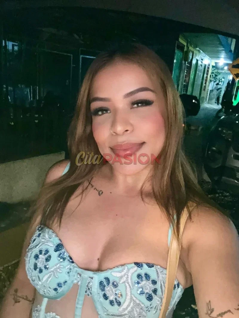 Miniatura 3 de Escort en Valencia capital. Colombiana de figura sinuosa que te encantará.