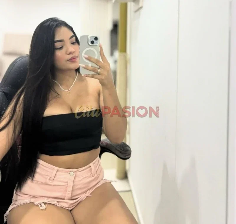 Escort en Sevilla capital. Colombiana joven y atractiva.