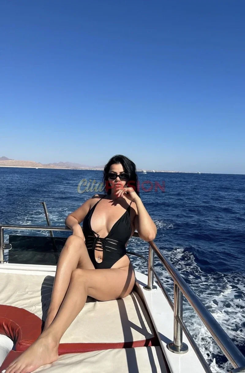 Escort en Sabadell. Hermosa latina, ¡última semana por la zona!