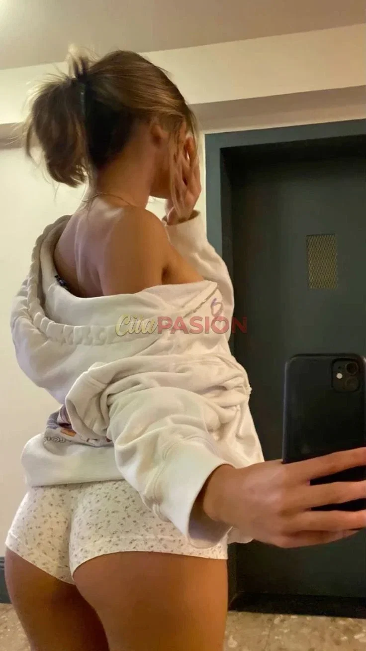 Miniatura 2 de Escort en Valencia capital. Rubia latina bella, única de admirar.
