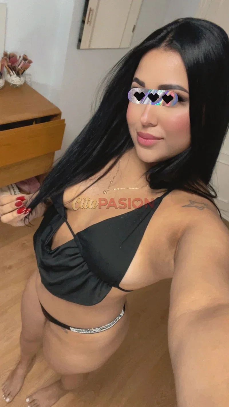 Miniatura 2 de Escort en Garrucha. Colombiana apasionada, divertida y muy cariñosa.