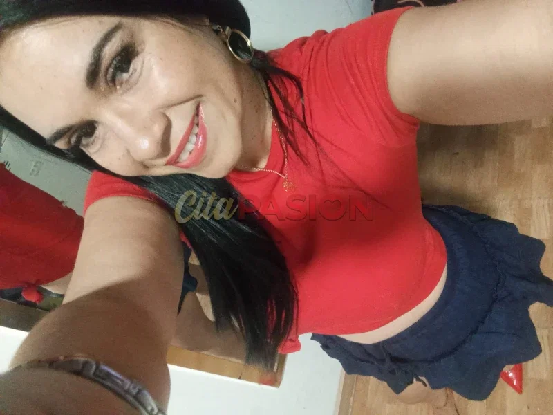 Escort en Valencia capital. Acompañante en Valencia, femenina, exclusiva y encantadora.