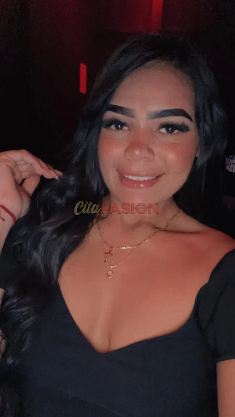 Escort en Valencia capital. Bella chica latina y masajista en Valencia, ¡te espero!