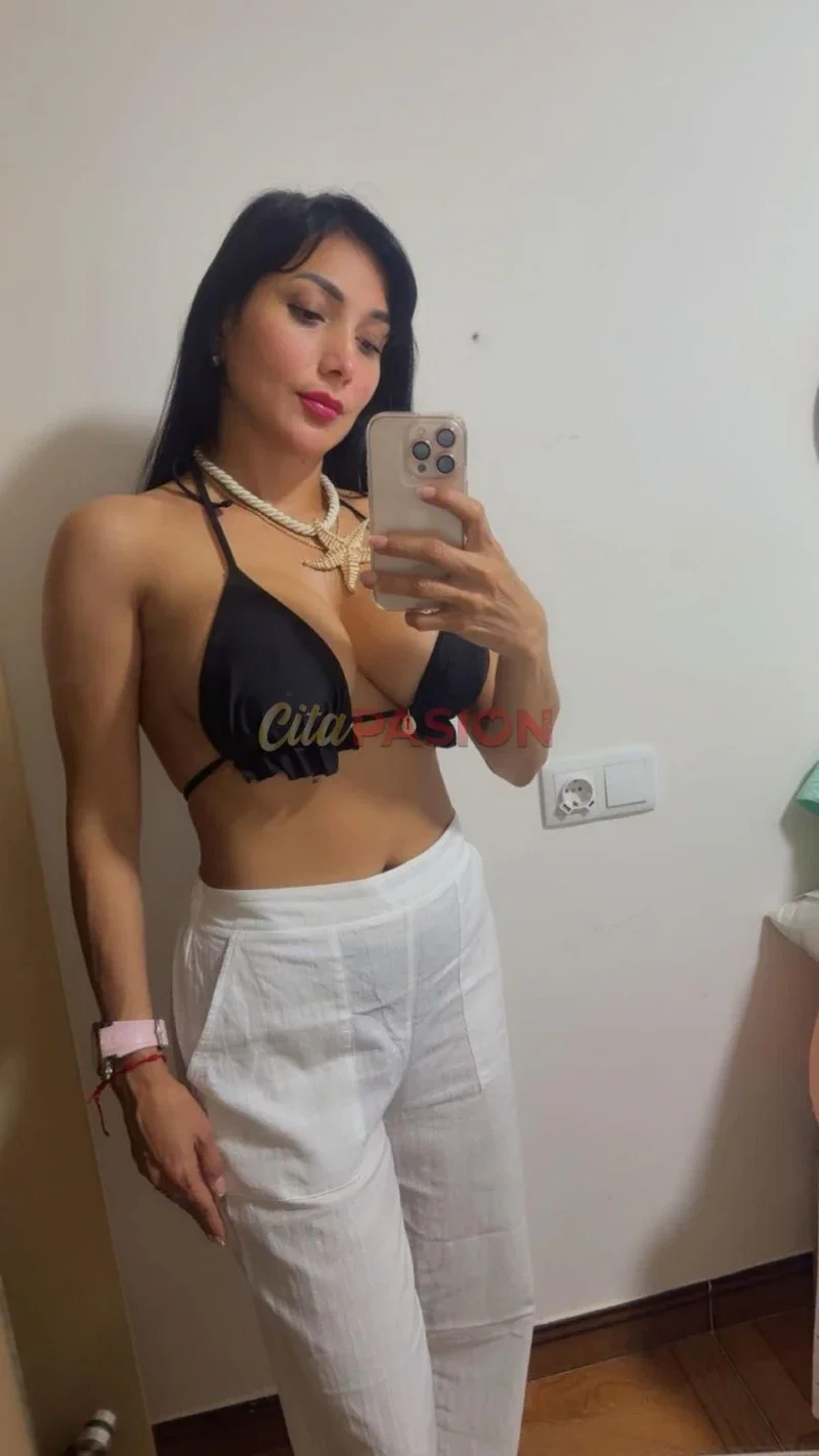 Miniatura 6 de Escort en Castellón capital. Apasionada y atenta, soy una chica dulce y seductora.