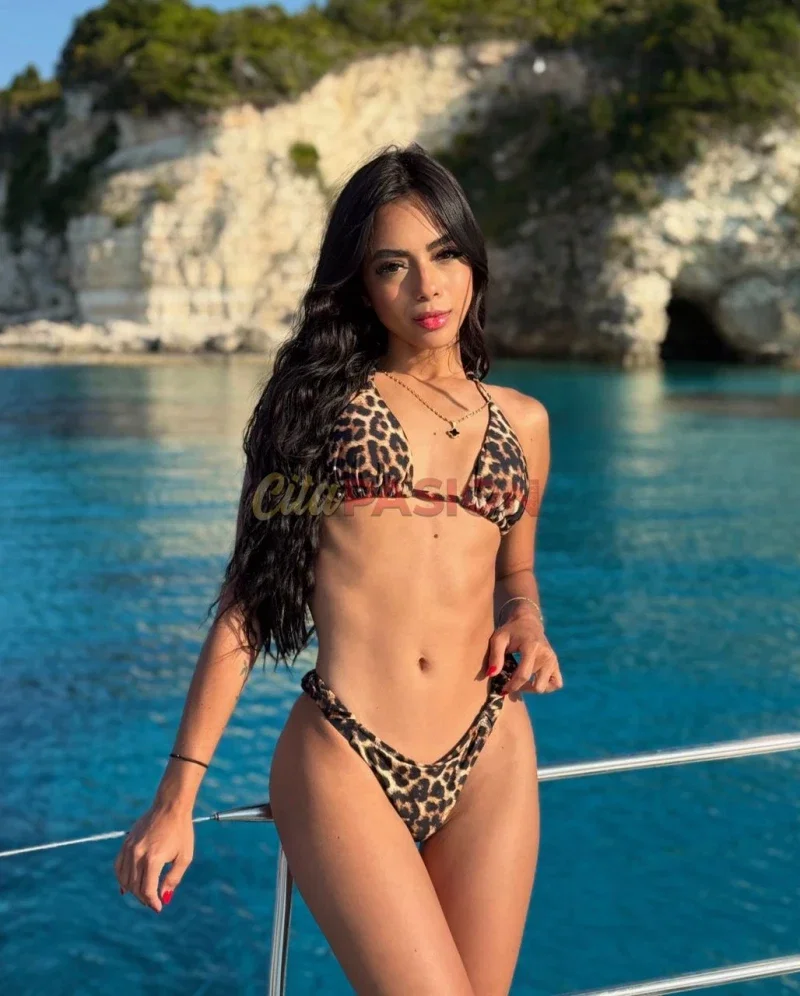 Escort en Ibiza. Experiencias únicas con VIP acompañante en Ibiza.