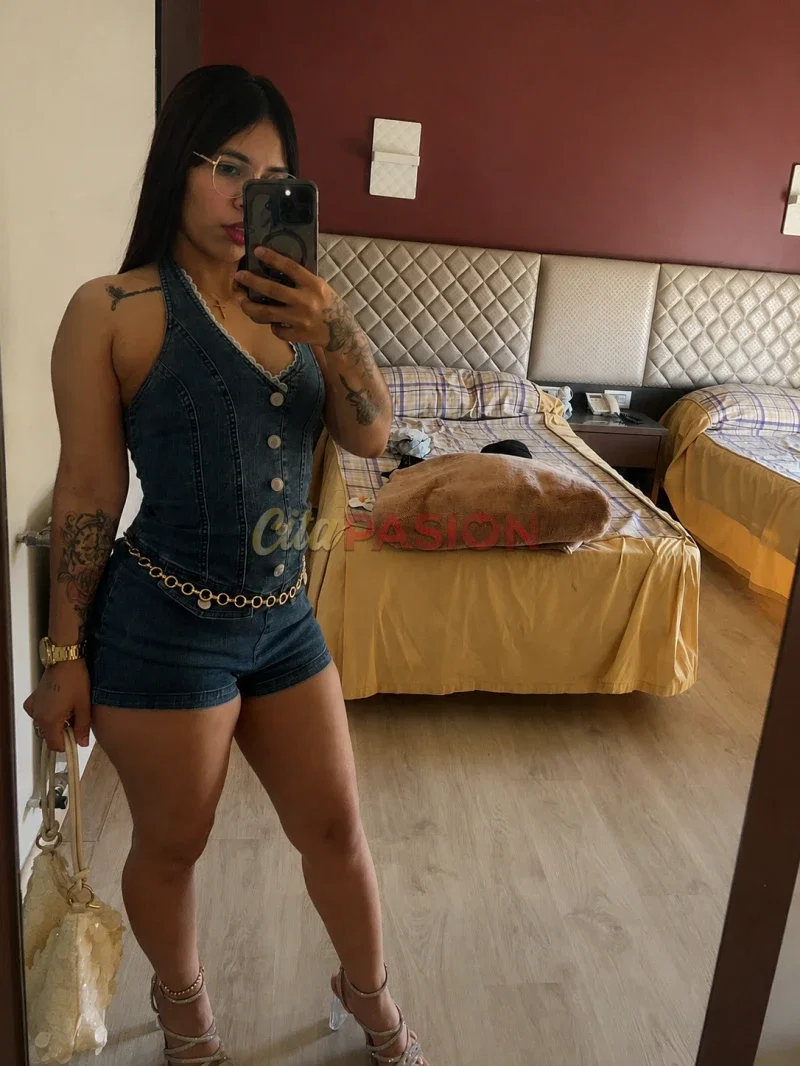 Escort en Málaga capital. De nuevo en Málaga, jovencita encantadora.