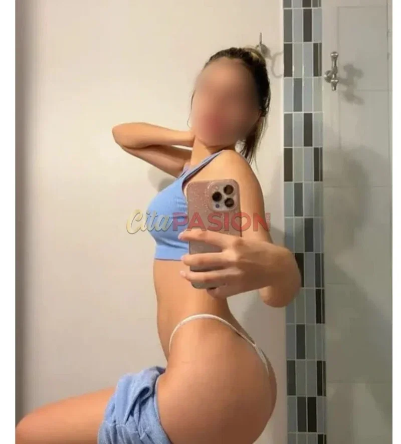Escort en Lugo capital. Jovencita curiosa, dulce y cariñosa.