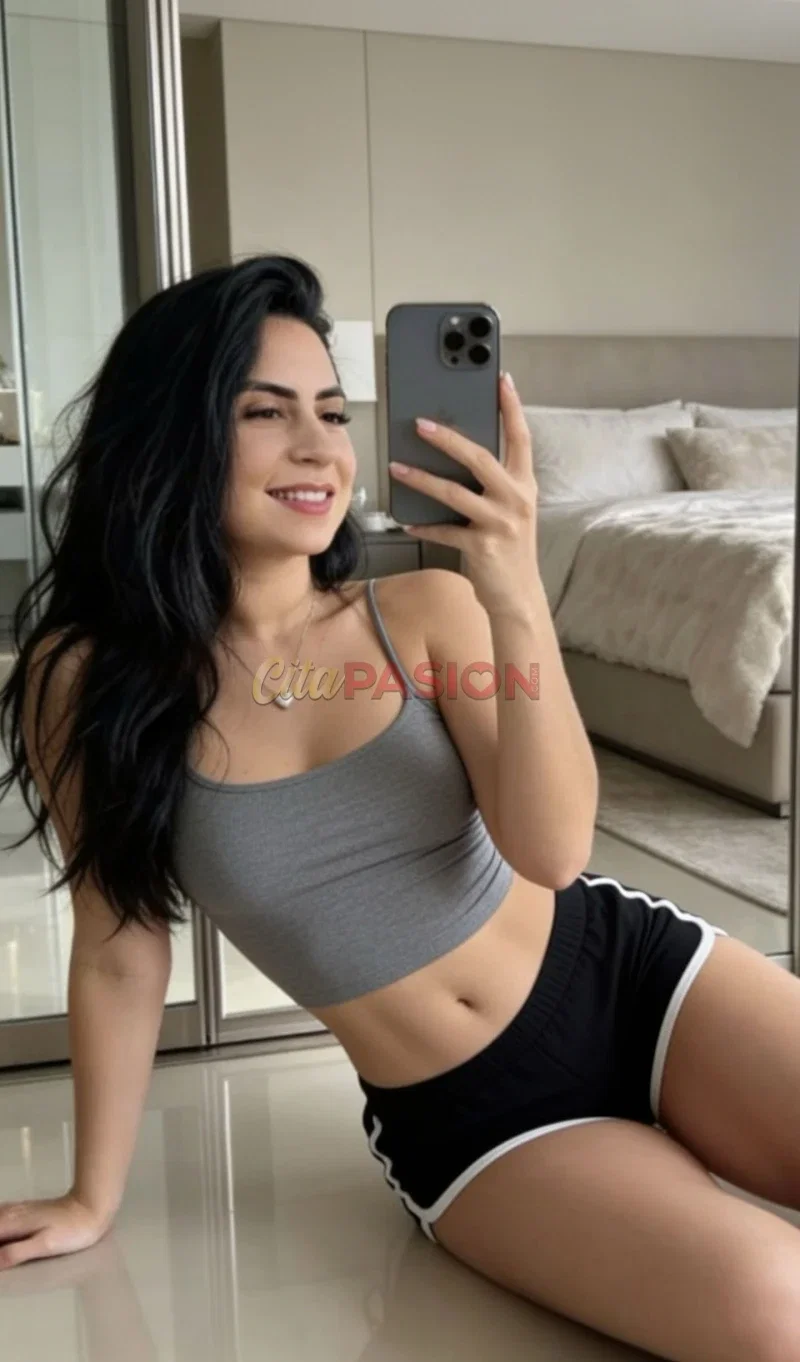 Escort en Sanxenxo. Seductora y atrevida en Sansenxo. Desplazamientos a hotel.