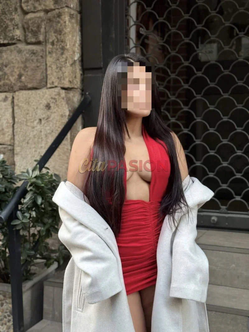Masajista en Madrid capital. Soy latina, apasionada y deseando jugar un poco contigo.