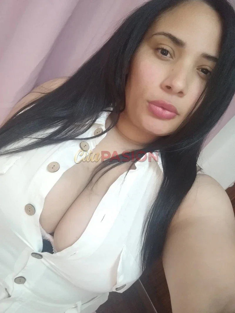 Miniatura 5 de Escort en Barakaldo. Soy una novedad dominicana curvy y cariñosa lista.