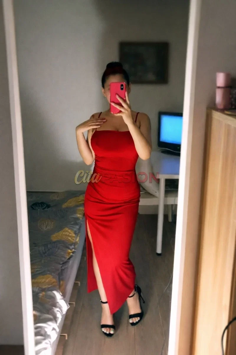 Miniatura 2 de Escort en Madrid capital. Soy una madrileña joven y muy juguetona.