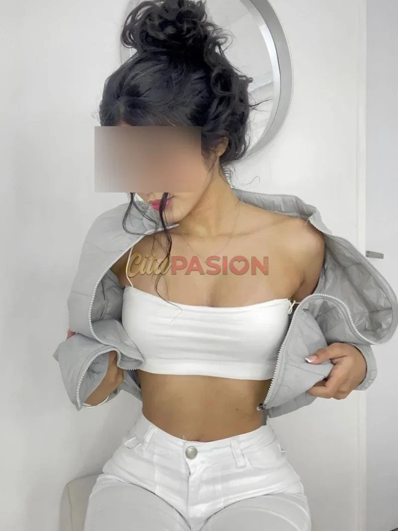Escort en Huelva capital. Jovencita encantadora con ganas de diversiÃ³n.