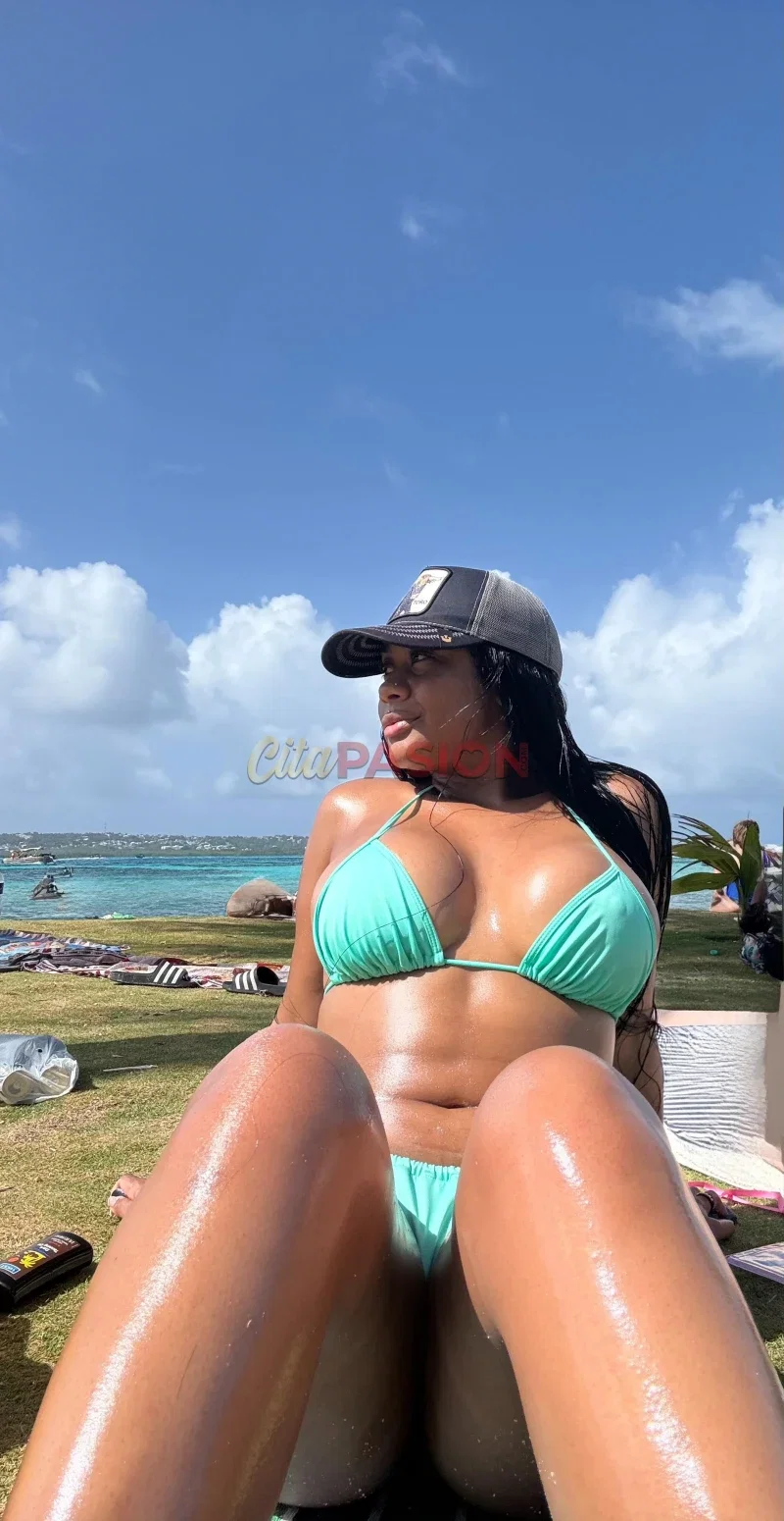 Escort en Logroño. Linda mulata novedad en Logroño.