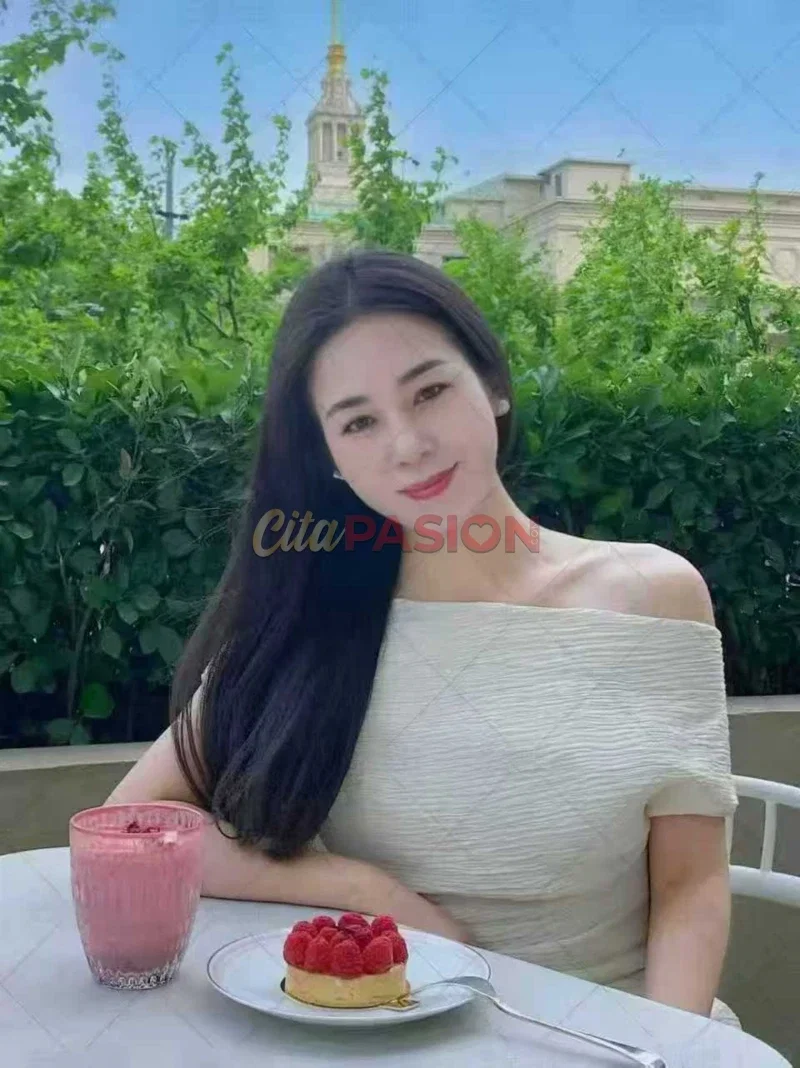 Miniatura 2 de Escort en Madrid capital. Soy una chica asiática encantadora, deseando conocerte.